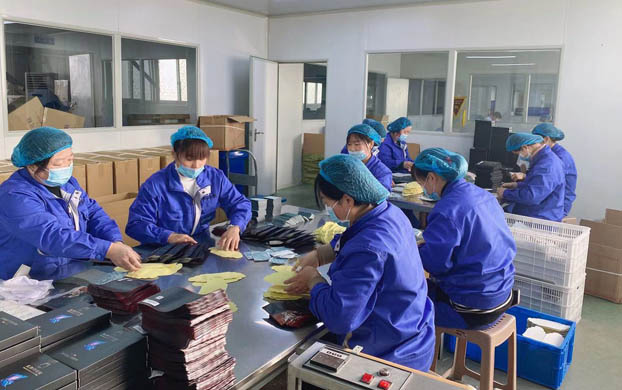 找到可靠的黑膏藥加工廠家，為您的品牌保駕護(hù)航!